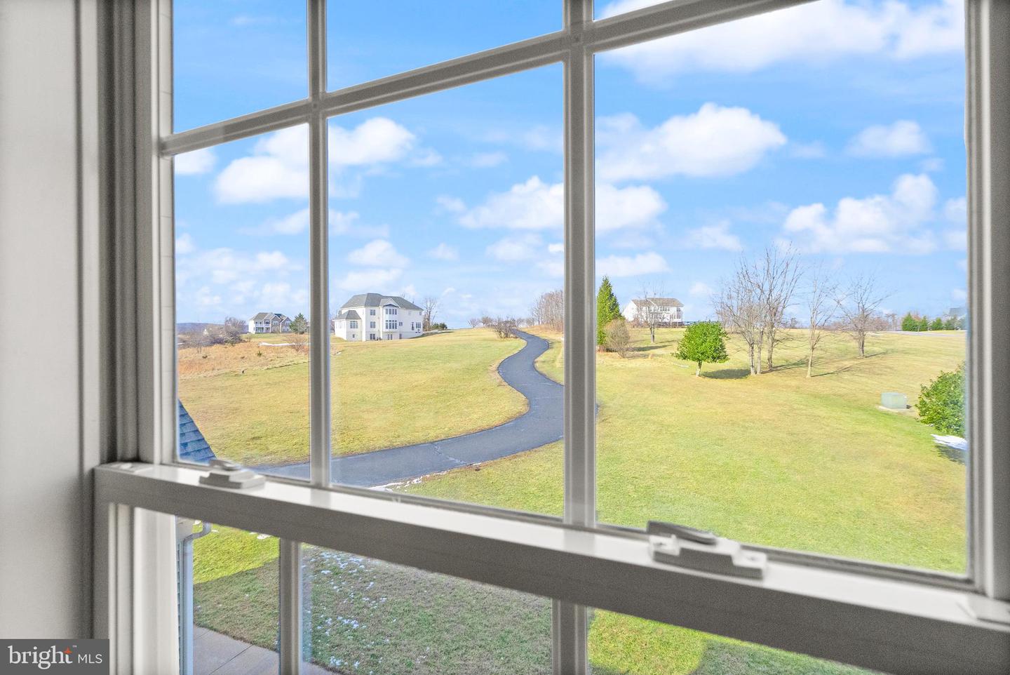 13220 APRIL CIR, LOVETTSVILLE, Virginia 20180, 6 Bedrooms Bedrooms, ,4 BathroomsBathrooms,Residential,For sale,13220 APRIL CIR,VALO2086022 MLS # VALO2086022