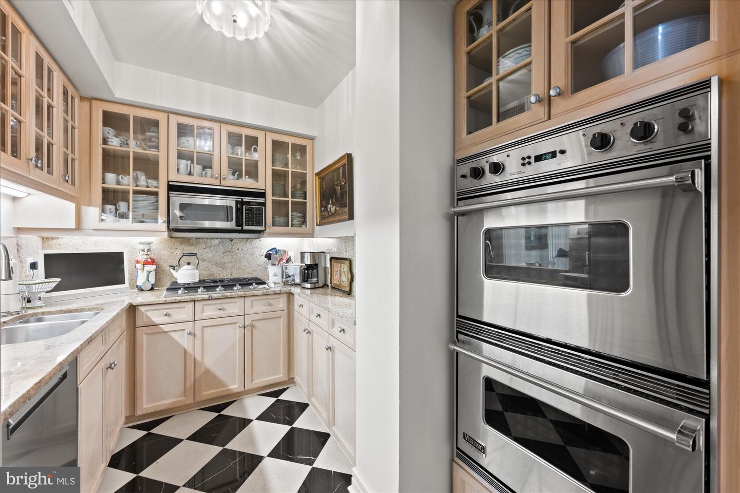 1155 23RD ST NW #7G, WASHINGTON, District Of Columbia 20037, 2 Bedrooms Bedrooms, ,3 BathroomsBathrooms,Residential,For sale,1155 23RD ST NW #7G,DCDC2174822 MLS # DCDC2174822