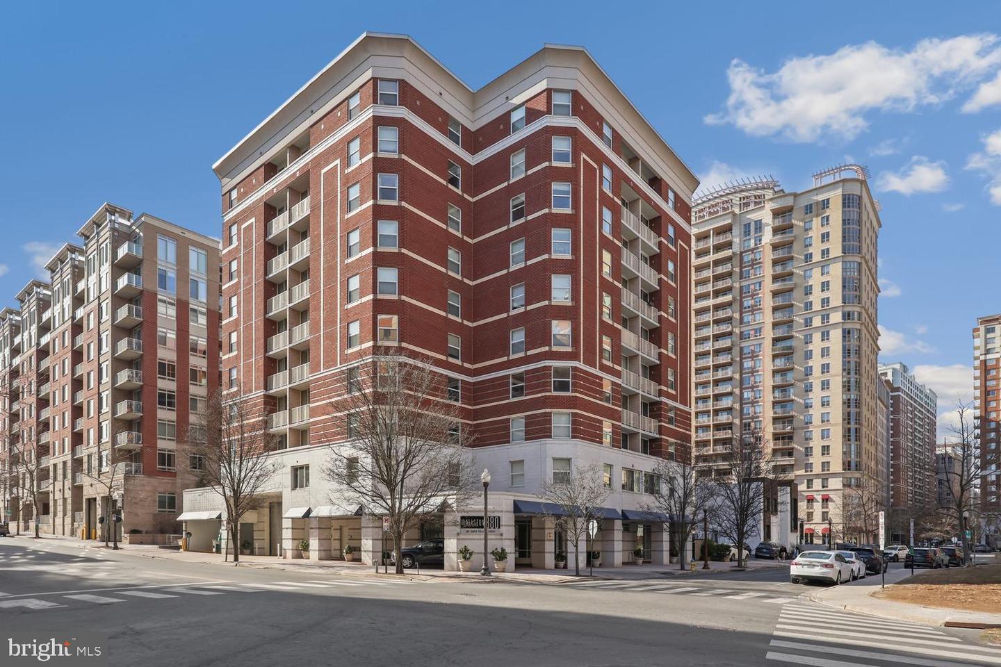 880 N POLLARD ST N #224, ARLINGTON, Virginia 22203, 2 Bedrooms Bedrooms, ,2 BathroomsBathrooms,Residential,For sale,880 N POLLARD ST N #224,VAAR2052878 MLS # VAAR2052878