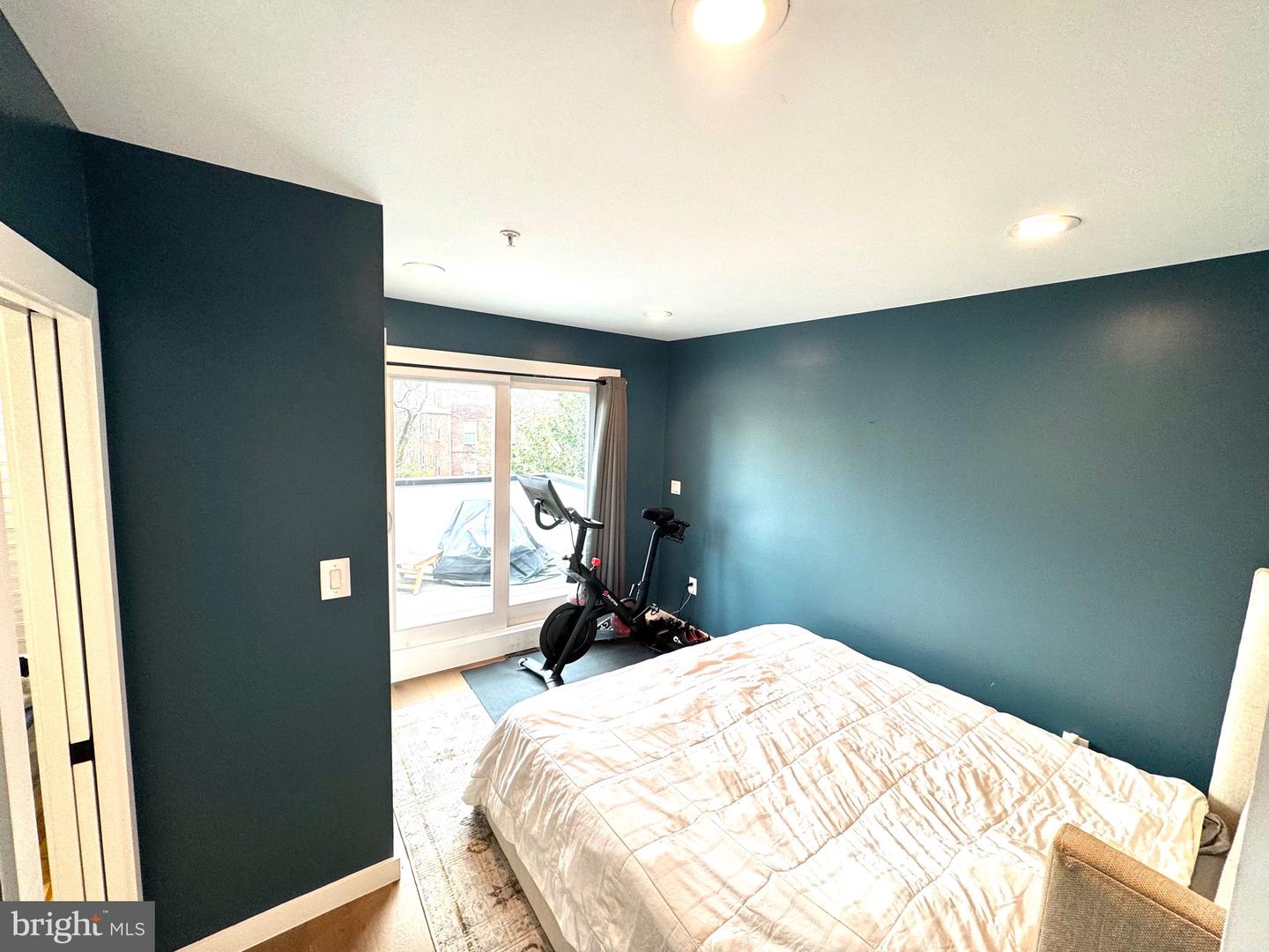 210 VARNUM ST NW #4, WASHINGTON, District Of Columbia 20011, 2 Bedrooms Bedrooms, ,2 BathroomsBathrooms,Residential,For sale,210 VARNUM ST NW #4,DCDC2177350 MLS # DCDC2177350