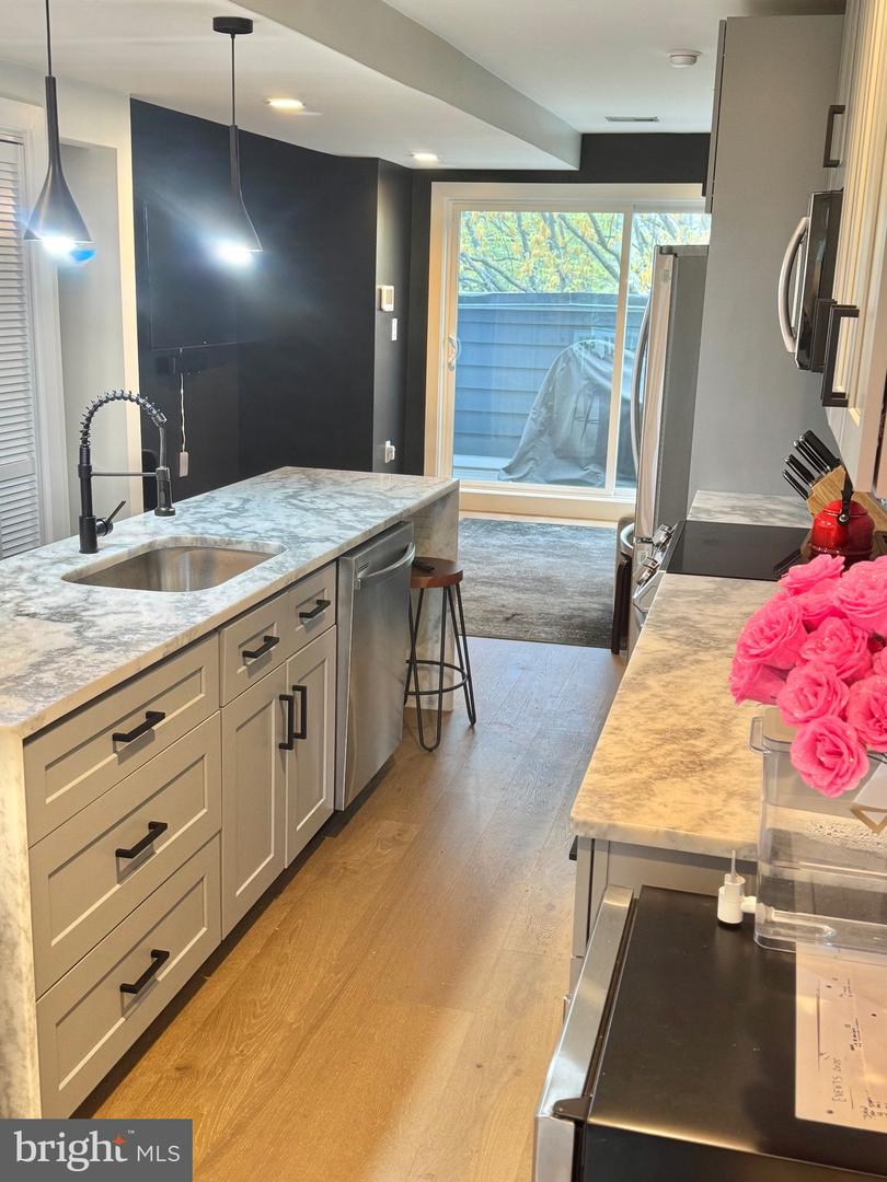 210 VARNUM ST NW #4, WASHINGTON, District Of Columbia 20011, 2 Bedrooms Bedrooms, ,2 BathroomsBathrooms,Residential,For sale,210 VARNUM ST NW #4,DCDC2177350 MLS # DCDC2177350