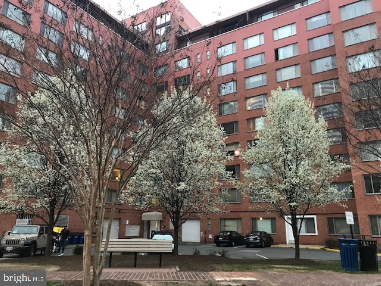 1111 ARLINGTON BLVD #706, ARLINGTON, Virginia 22209, 2 Bedrooms Bedrooms, ,1 BathroomBathrooms,Residential,For sale,1111 ARLINGTON BLVD #706,VAAR2052718 MLS # VAAR2052718