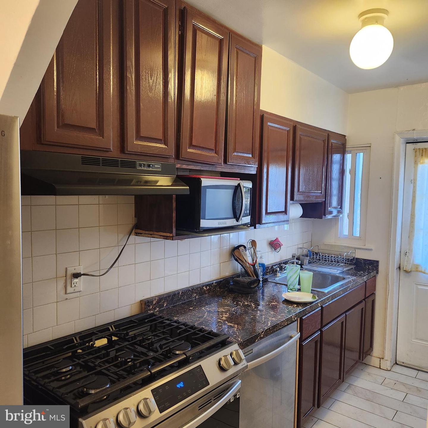 334 19TH ST NE, WASHINGTON, District Of Columbia 20002, 3 Bedrooms Bedrooms, ,2 BathroomsBathrooms,Residential,For sale,334 19TH ST NE,DCDC2176146 MLS # DCDC2176146