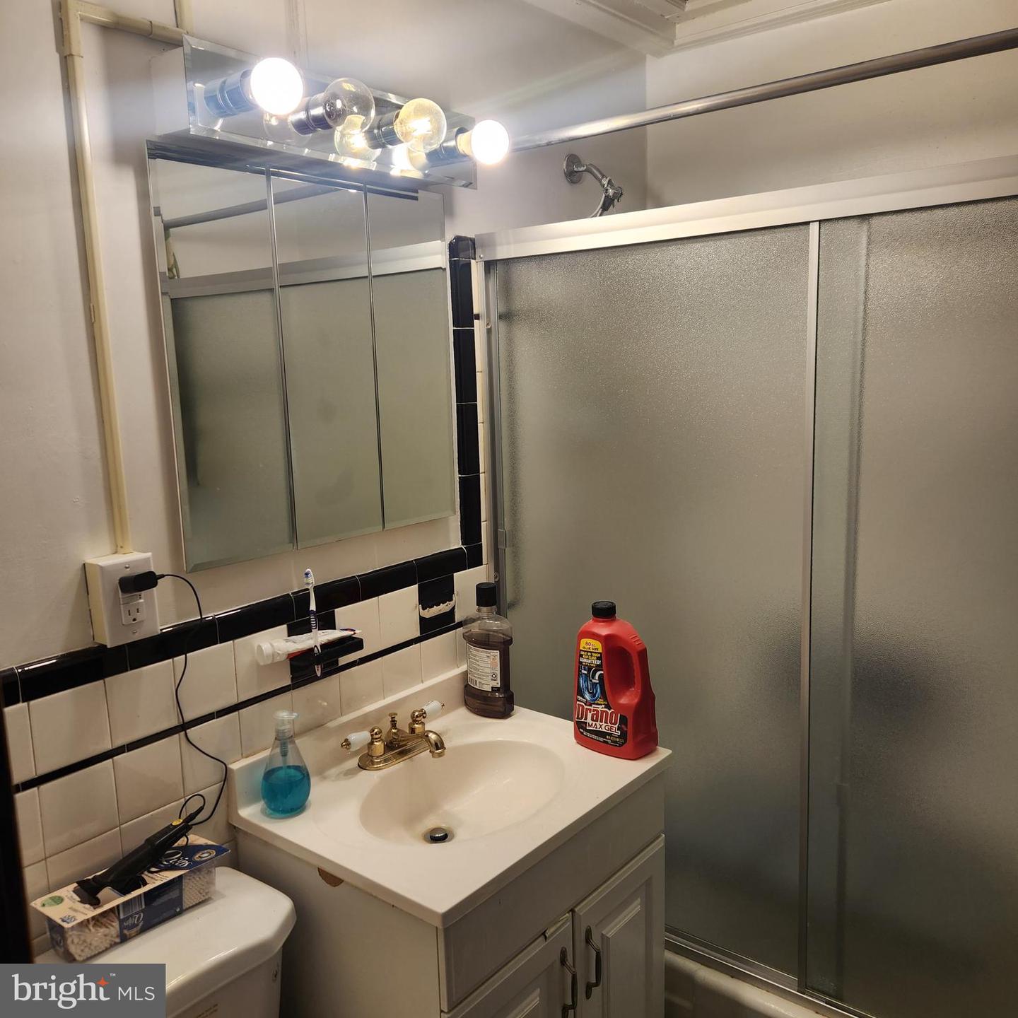 334 19TH ST NE, WASHINGTON, District Of Columbia 20002, 3 Bedrooms Bedrooms, ,2 BathroomsBathrooms,Residential,For sale,334 19TH ST NE,DCDC2176146 MLS # DCDC2176146