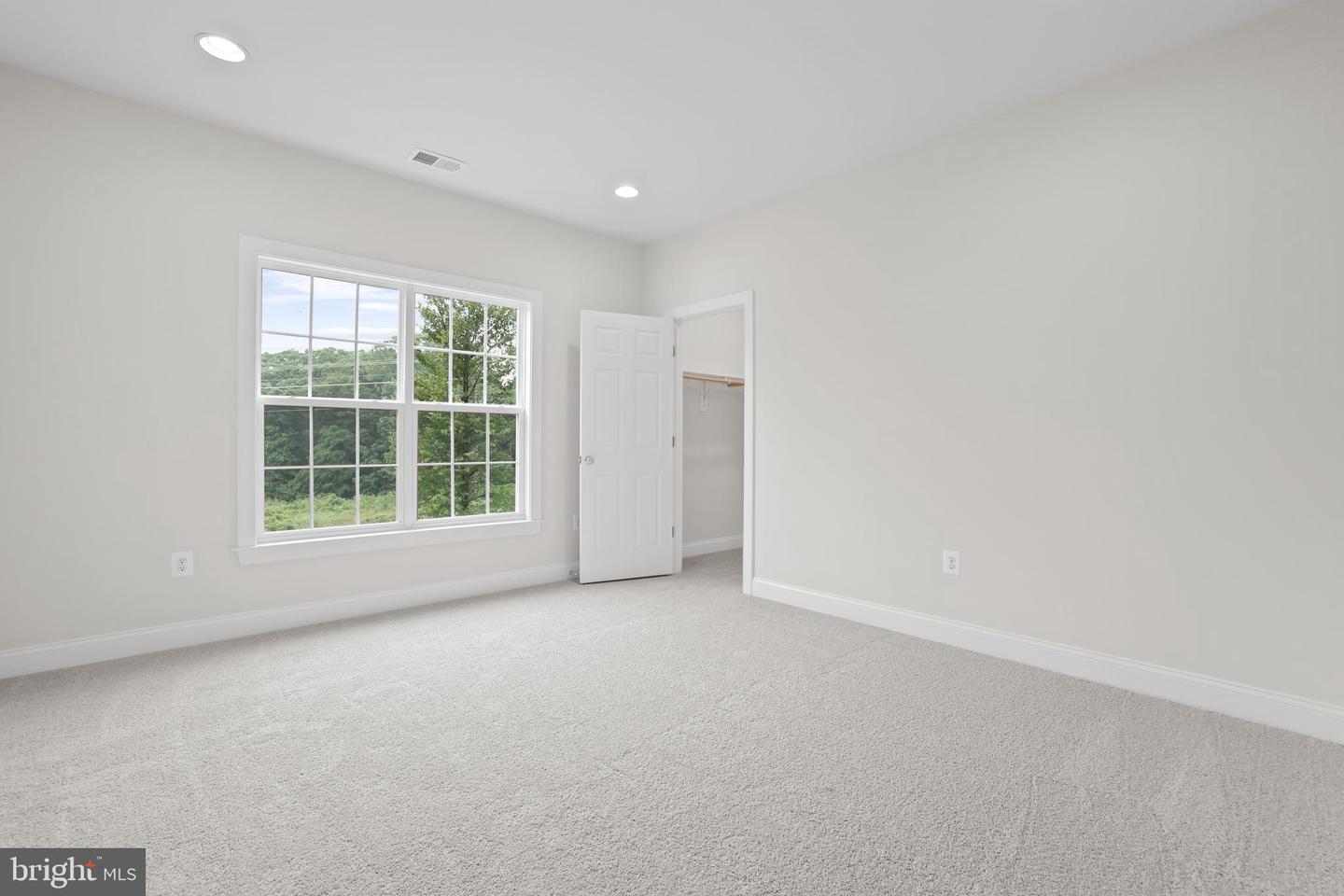 14496 AURORA DR, WOODBRIDGE, Virginia 22193, 4 Bedrooms Bedrooms, ,3 BathroomsBathrooms,Residential,For sale,14496 AURORA DR,VAPW2086988 MLS # VAPW2086988
