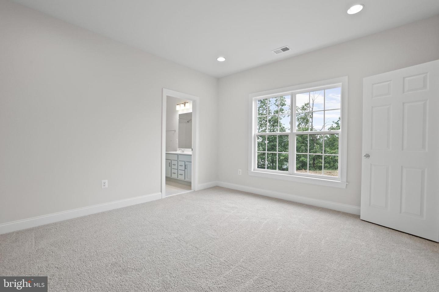 14496 AURORA DR, WOODBRIDGE, Virginia 22193, 4 Bedrooms Bedrooms, ,3 BathroomsBathrooms,Residential,For sale,14496 AURORA DR,VAPW2086988 MLS # VAPW2086988