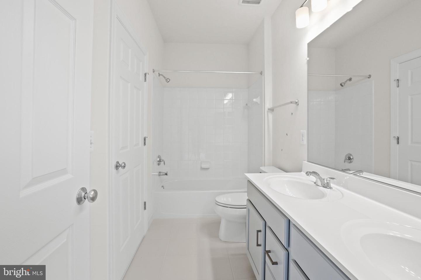 14496 AURORA DR, WOODBRIDGE, Virginia 22193, 4 Bedrooms Bedrooms, ,3 BathroomsBathrooms,Residential,For sale,14496 AURORA DR,VAPW2086988 MLS # VAPW2086988