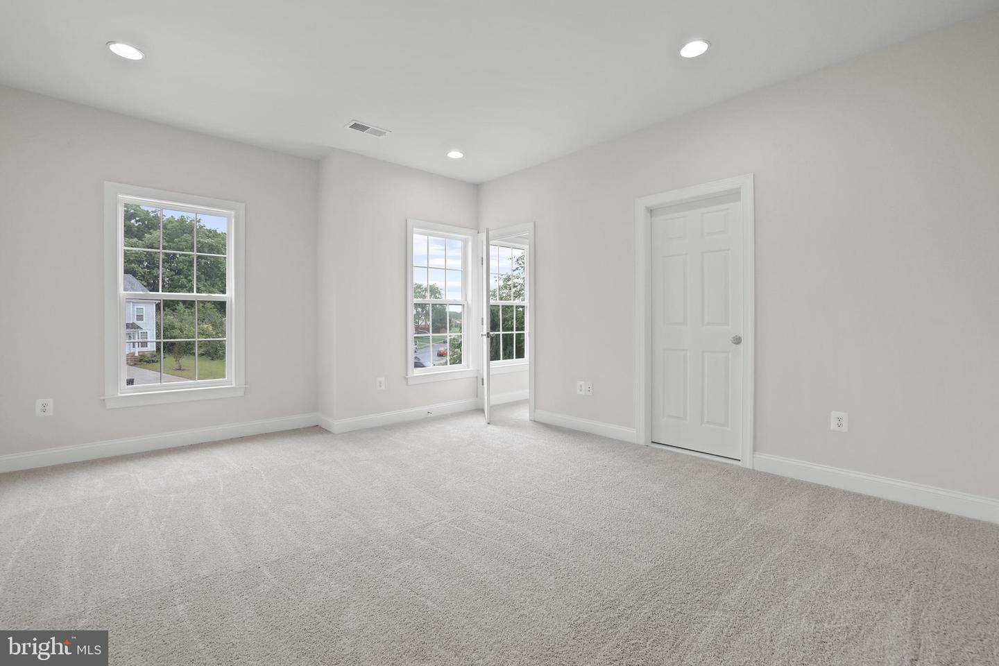 14496 AURORA DR, WOODBRIDGE, Virginia 22193, 4 Bedrooms Bedrooms, ,3 BathroomsBathrooms,Residential,For sale,14496 AURORA DR,VAPW2086988 MLS # VAPW2086988