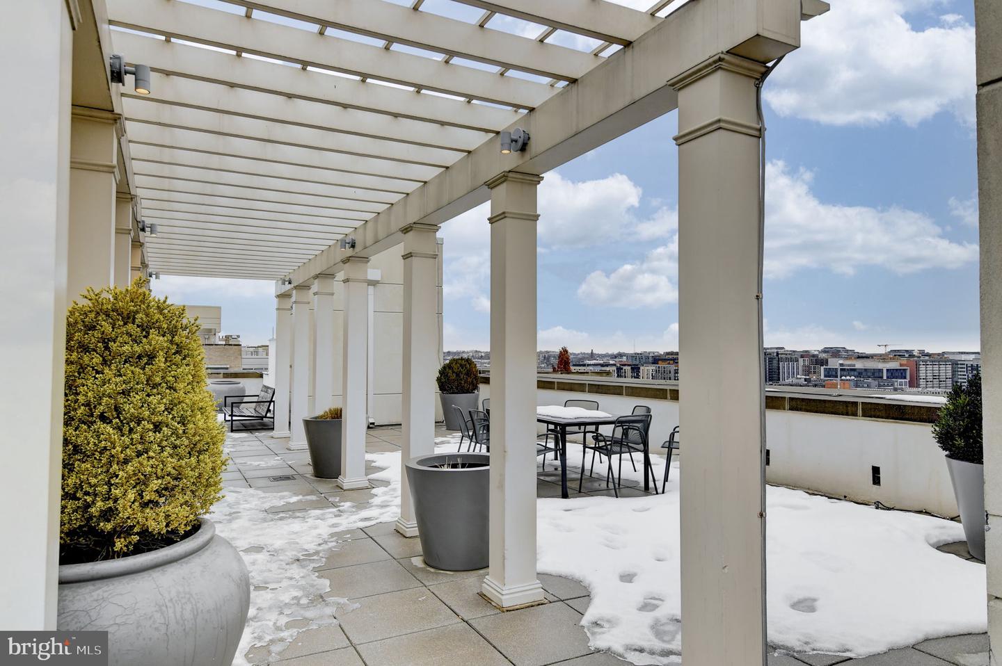 301 MASSACHUSETTS AVE NW #906, WASHINGTON, District Of Columbia 20001, 1 Bedroom Bedrooms, 3 Rooms Rooms,1 BathroomBathrooms,Residential,For sale,301 MASSACHUSETTS AVE NW #906,DCDC2175270 MLS # DCDC2175270