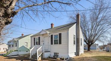 321 2ND AVE, TIMBERVILLE, Virginia 22853, 2 Bedrooms Bedrooms, ,1 BathroomBathrooms,Residential,321 2ND AVE,660495 MLS # 660495