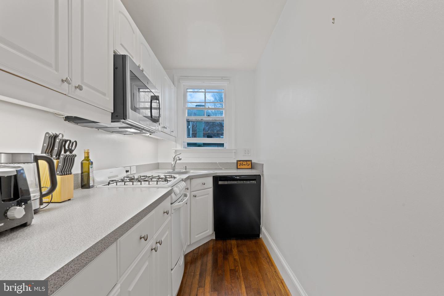 1816 T ST NW, WASHINGTON, District Of Columbia 20009, 1 Bedroom Bedrooms, ,1 BathroomBathrooms,Residential,For sale,1816 T ST NW,DCDC2176568 MLS # DCDC2176568