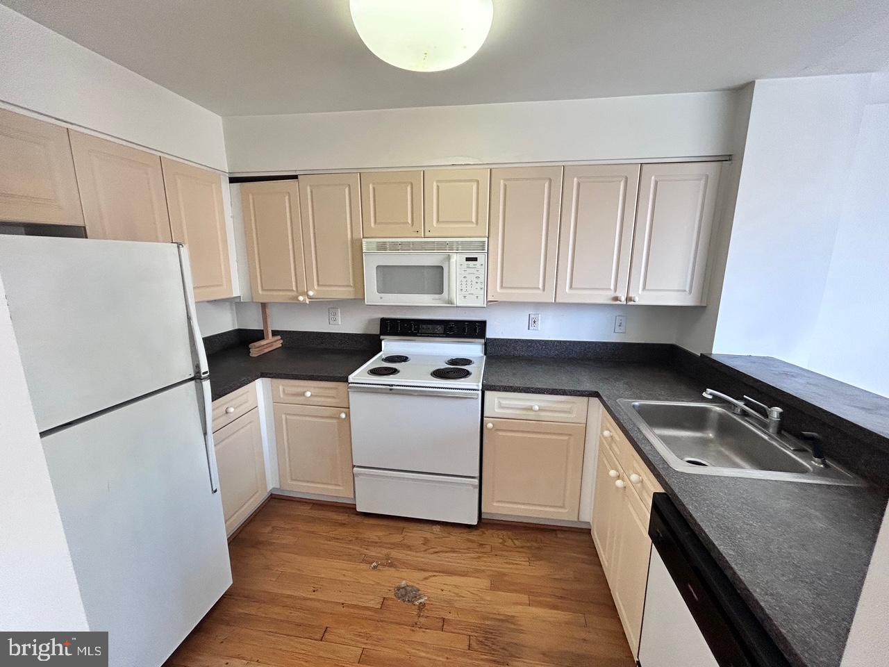 1312 MASSACHUSETTS AVE NW #501, WASHINGTON, District Of Columbia 20005, 2 Bedrooms Bedrooms, ,2 BathroomsBathrooms,Residential,For sale,1312 MASSACHUSETTS AVE NW #501,DCDC2180956 MLS # DCDC2180956