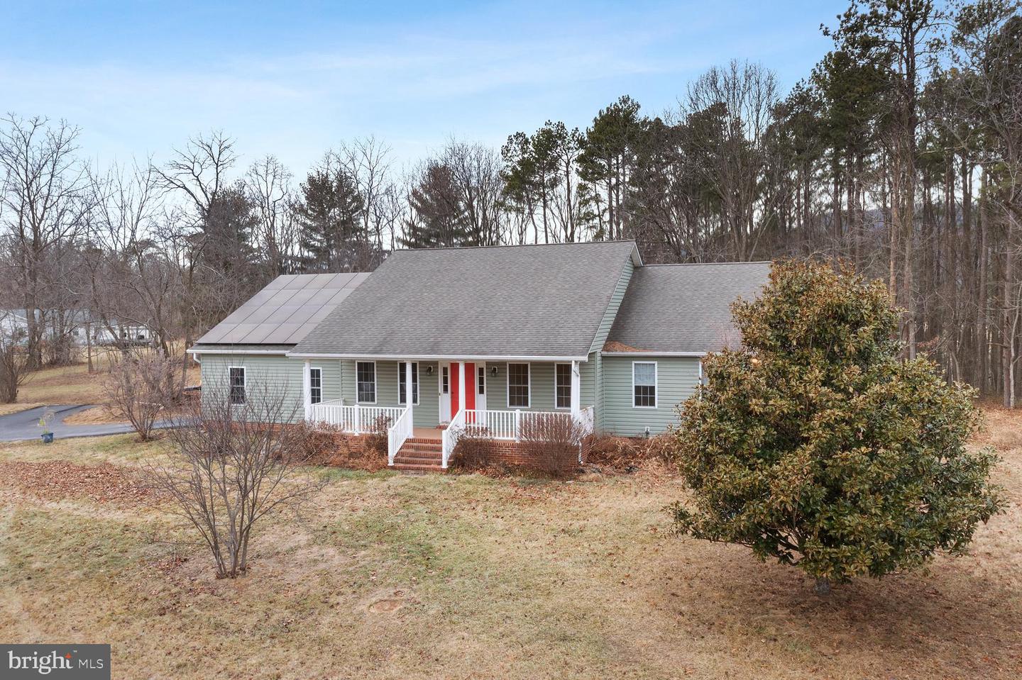 590 SHERMAN RD, WOODSTOCK, Virginia 22664, 3 Bedrooms Bedrooms, 7 Rooms Rooms,2 BathroomsBathrooms,Residential,For sale,590 SHERMAN RD,VASH2010432 MLS # VASH2010432