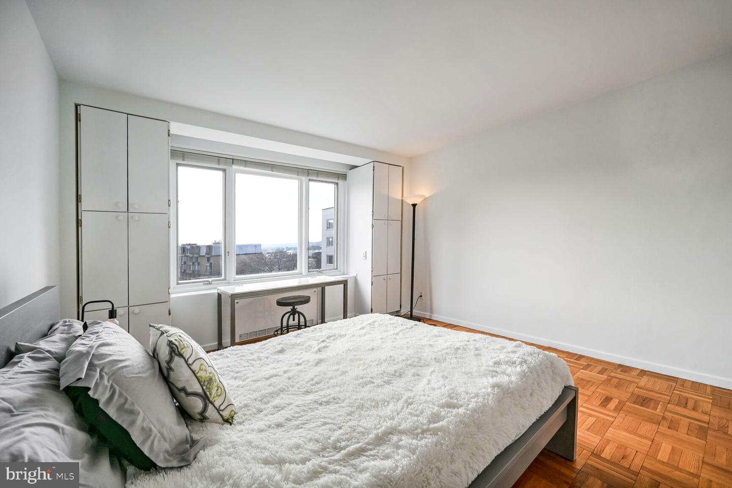 2475 VIRGINIA AVE NW #814, WASHINGTON, District Of Columbia 20037, 1 Bedroom Bedrooms, ,1 BathroomBathrooms,Residential,For sale,2475 VIRGINIA AVE NW #814,DCDC2176060 MLS # DCDC2176060