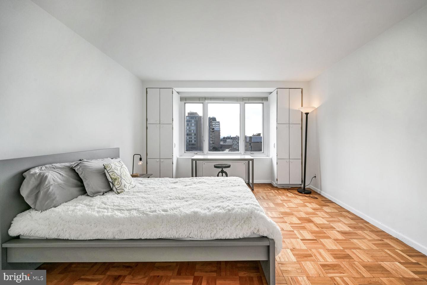 2475 VIRGINIA AVE NW #814, WASHINGTON, District Of Columbia 20037, 1 Bedroom Bedrooms, ,1 BathroomBathrooms,Residential,For sale,2475 VIRGINIA AVE NW #814,DCDC2176060 MLS # DCDC2176060