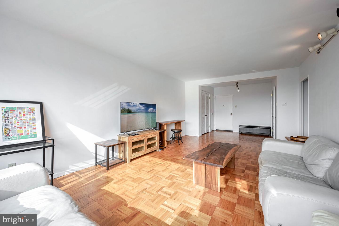 2475 VIRGINIA AVE NW #814, WASHINGTON, District Of Columbia 20037, 1 Bedroom Bedrooms, ,1 BathroomBathrooms,Residential,For sale,2475 VIRGINIA AVE NW #814,DCDC2176060 MLS # DCDC2176060