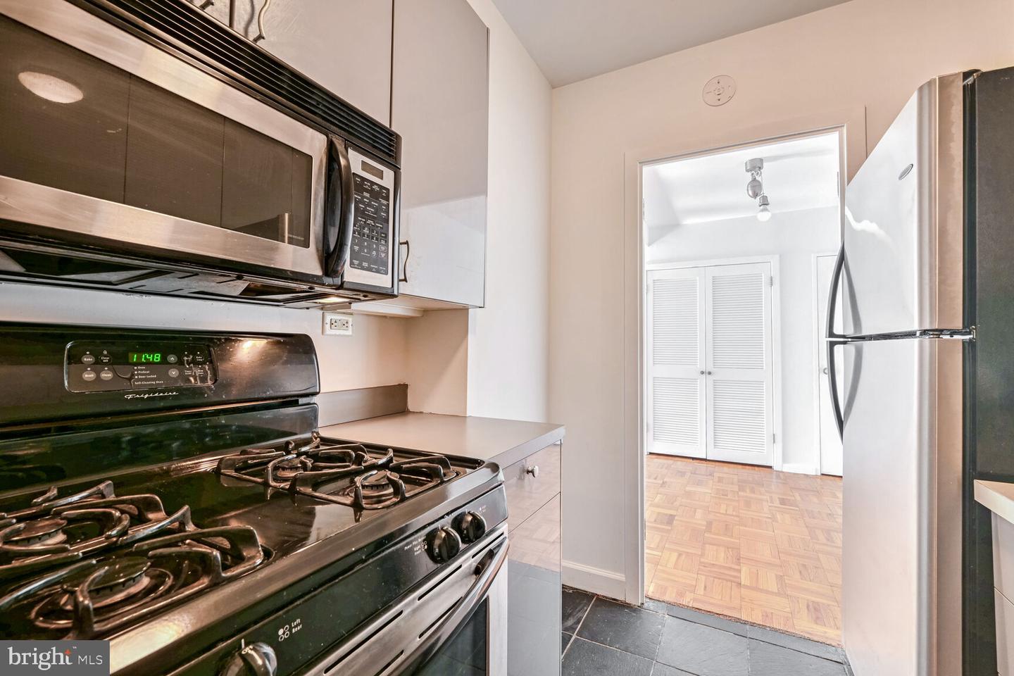 2475 VIRGINIA AVE NW #814, WASHINGTON, District Of Columbia 20037, 1 Bedroom Bedrooms, ,1 BathroomBathrooms,Residential,For sale,2475 VIRGINIA AVE NW #814,DCDC2176060 MLS # DCDC2176060