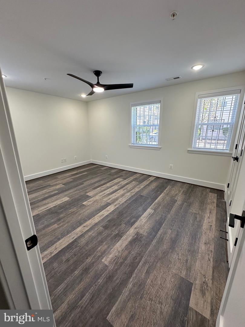 3210 8TH ST SE #1, WASHINGTON, District Of Columbia 20032, 2 Bedrooms Bedrooms, ,2 BathroomsBathrooms,Residential,For sale,3210 8TH ST SE #1,DCDC2183476 MLS # DCDC2183476