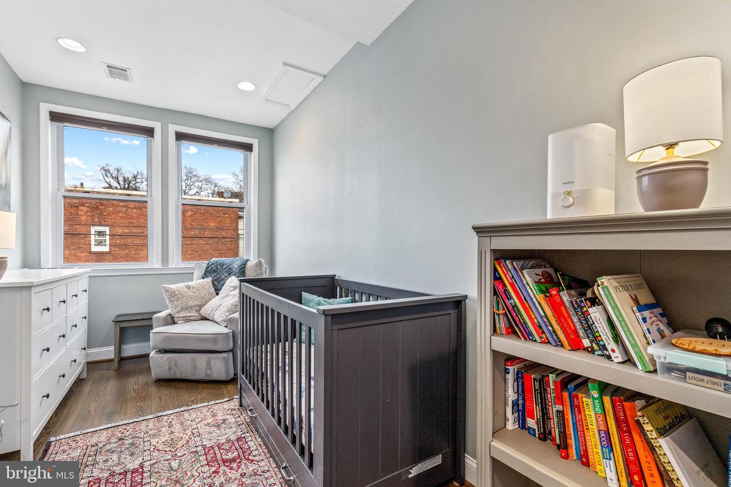 1826 M ST NE, WASHINGTON, District Of Columbia 20002, 4 Bedrooms Bedrooms, ,3 BathroomsBathrooms,Residential,For sale,1826 M ST NE,DCDC2173782 MLS # DCDC2173782