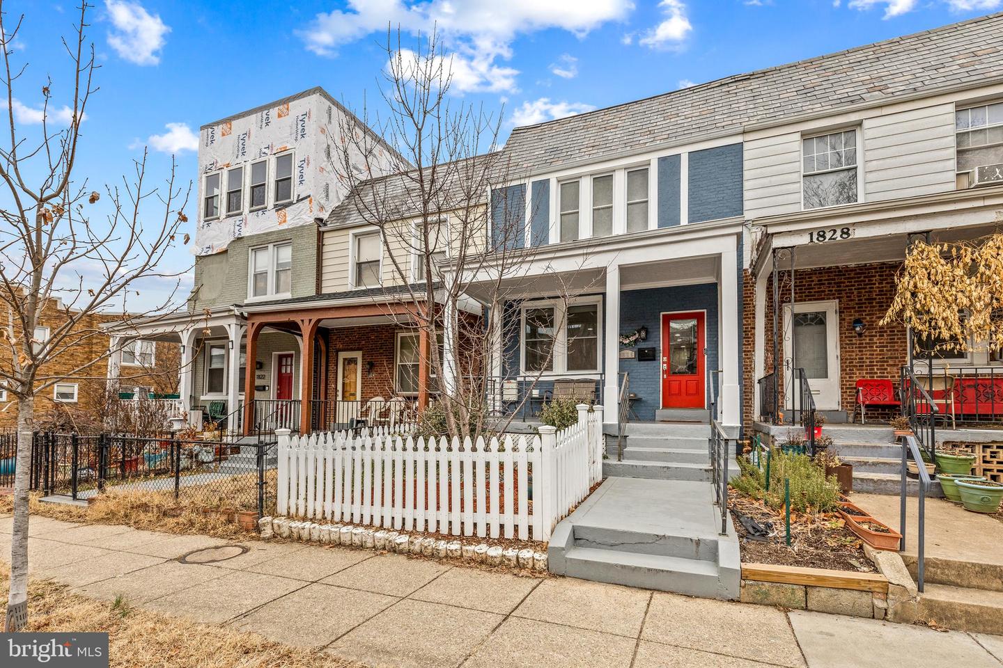 1826 M ST NE, WASHINGTON, District Of Columbia 20002, 4 Bedrooms Bedrooms, ,3 BathroomsBathrooms,Residential,For sale,1826 M ST NE,DCDC2173782 MLS # DCDC2173782