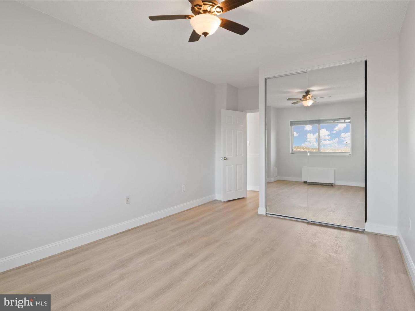 2059 HUNTINGTON AVE #1606, ALEXANDRIA, Virginia 22303, 2 Bedrooms Bedrooms, ,2 BathroomsBathrooms,Residential,For sale,2059 HUNTINGTON AVE #1606,VAFX2218194 MLS # VAFX2218194