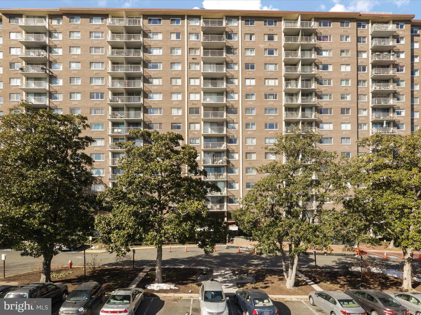 2059 HUNTINGTON AVE #1606, ALEXANDRIA, Virginia 22303, 2 Bedrooms Bedrooms, ,2 BathroomsBathrooms,Residential,For sale,2059 HUNTINGTON AVE #1606,VAFX2218194 MLS # VAFX2218194