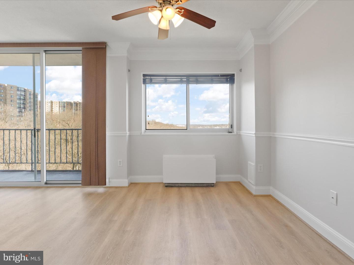 2059 HUNTINGTON AVE #1606, ALEXANDRIA, Virginia 22303, 2 Bedrooms Bedrooms, ,2 BathroomsBathrooms,Residential,For sale,2059 HUNTINGTON AVE #1606,VAFX2218194 MLS # VAFX2218194