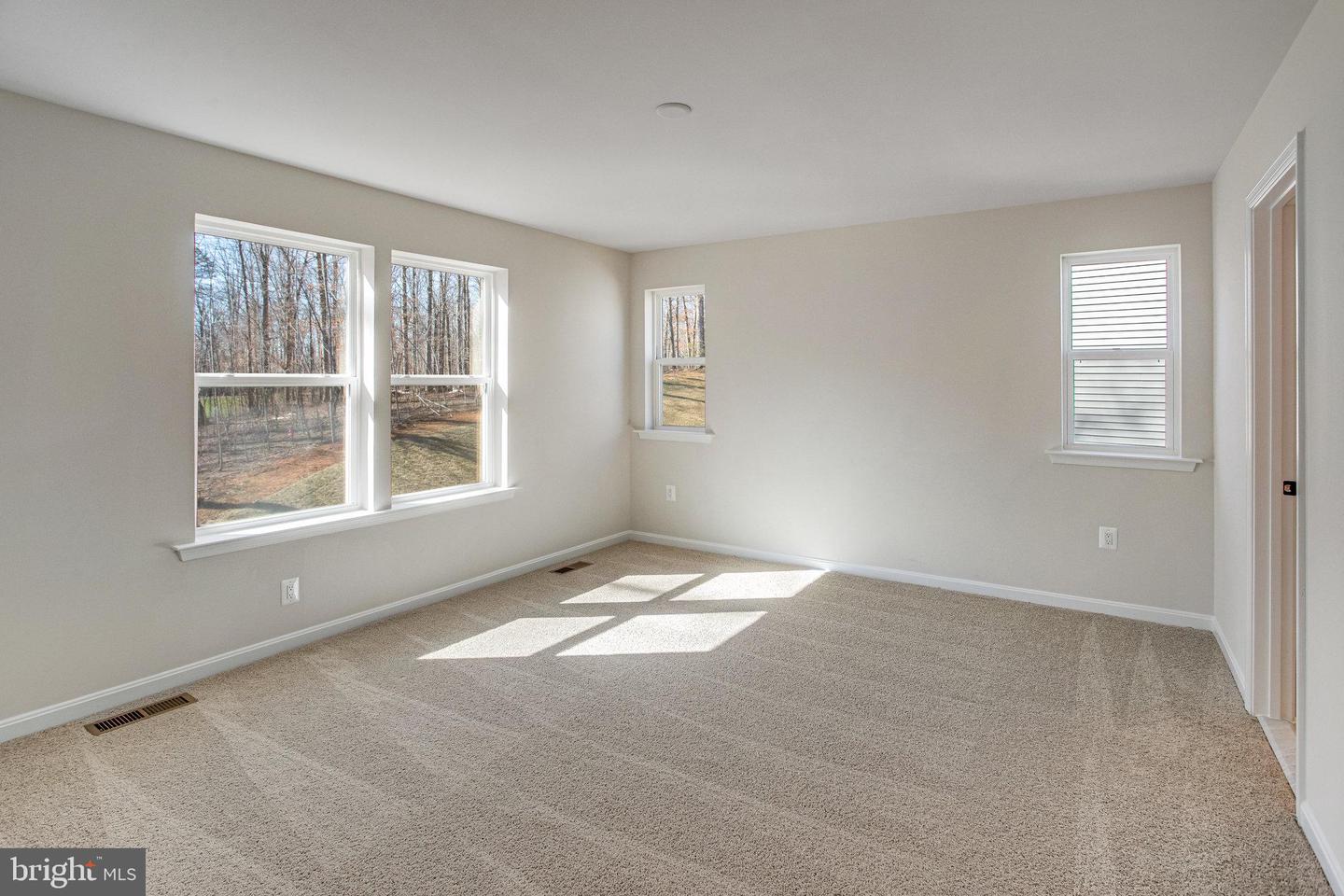 2916 WHITE TAIL DRIVE, LOCUST GROVE, Virginia 22508, 4 Bedrooms Bedrooms, ,2 BathroomsBathrooms,Residential,For sale,2916 WHITE TAIL DRIVE,VAOR2008788 MLS # VAOR2008788