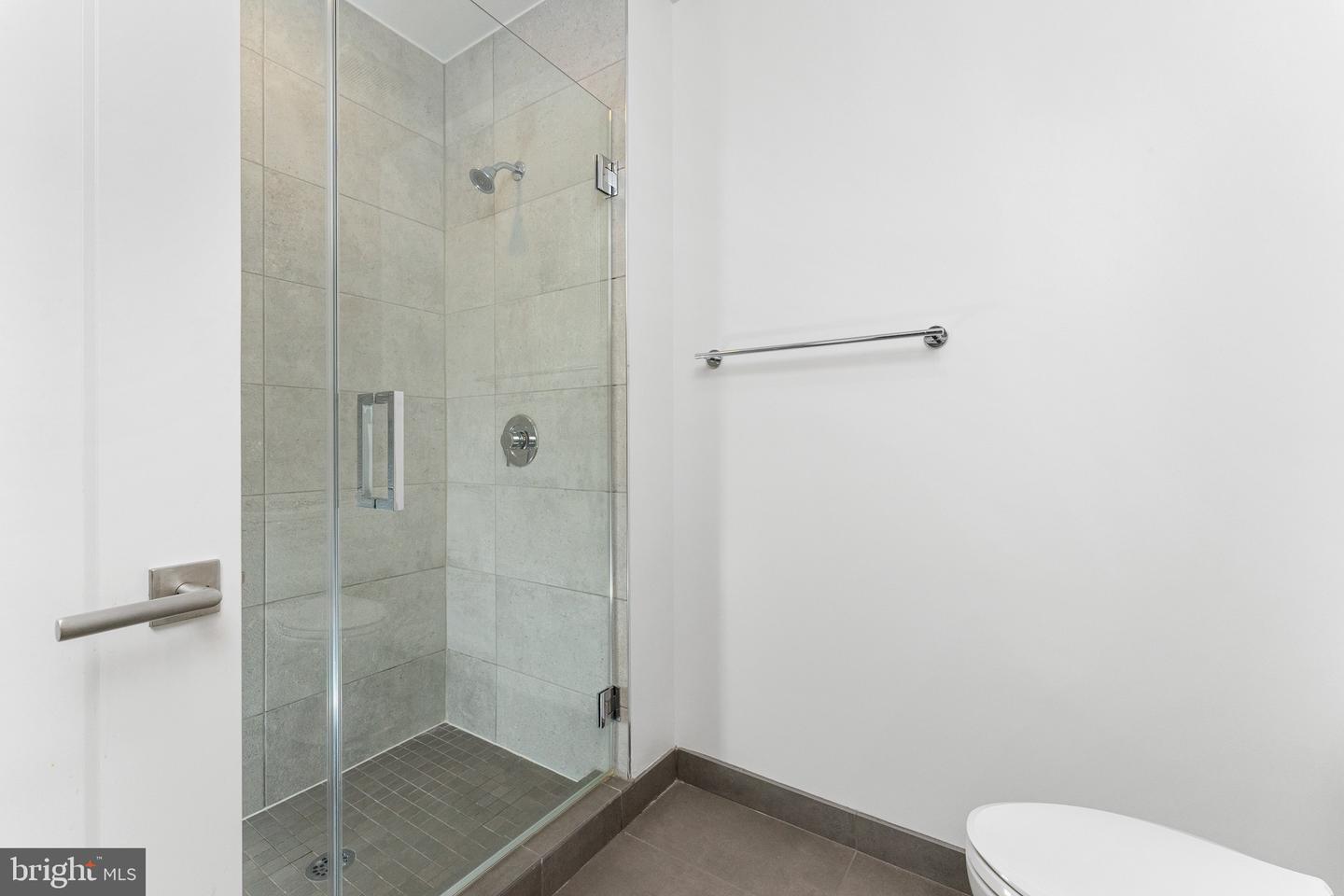 525 WATER ST SW #101, WASHINGTON, District Of Columbia 20024, 2 Bedrooms Bedrooms, 3 Rooms Rooms,2 BathroomsBathrooms,Residential,For sale,525 WATER ST SW #101,DCDC2181422 MLS # DCDC2181422