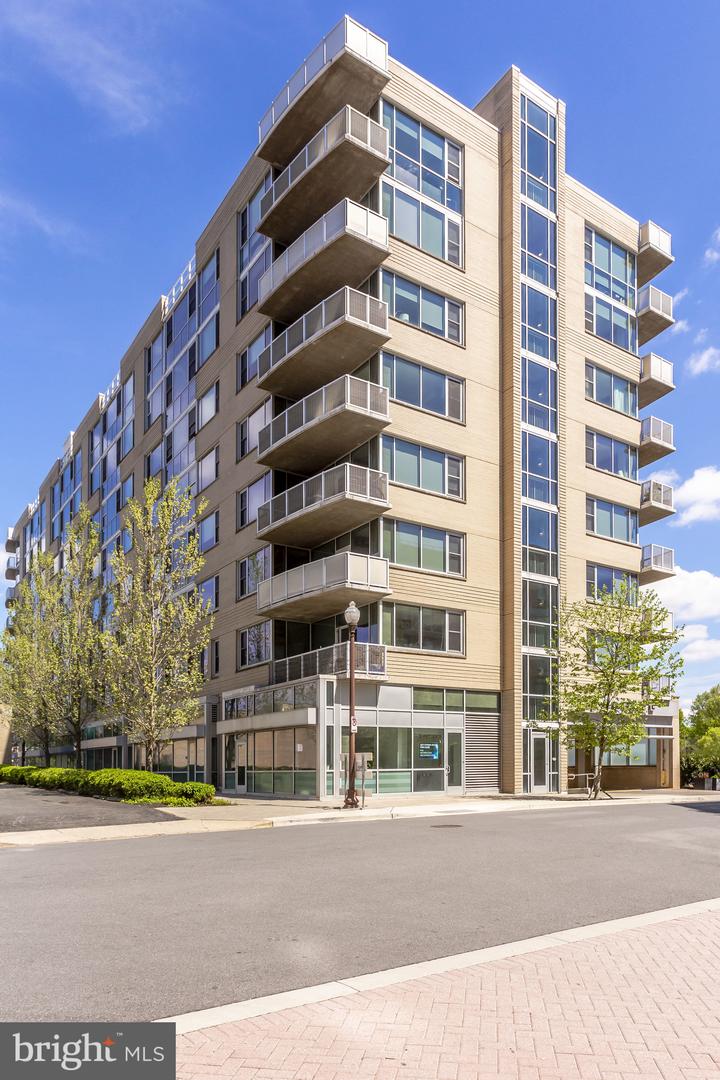 3409 WILSON BLVD #204, ARLINGTON, Virginia 22201, 2 Bedrooms Bedrooms, ,2 BathroomsBathrooms,Residential,For sale,3409 WILSON BLVD #204,VAAR2052984 MLS # VAAR2052984