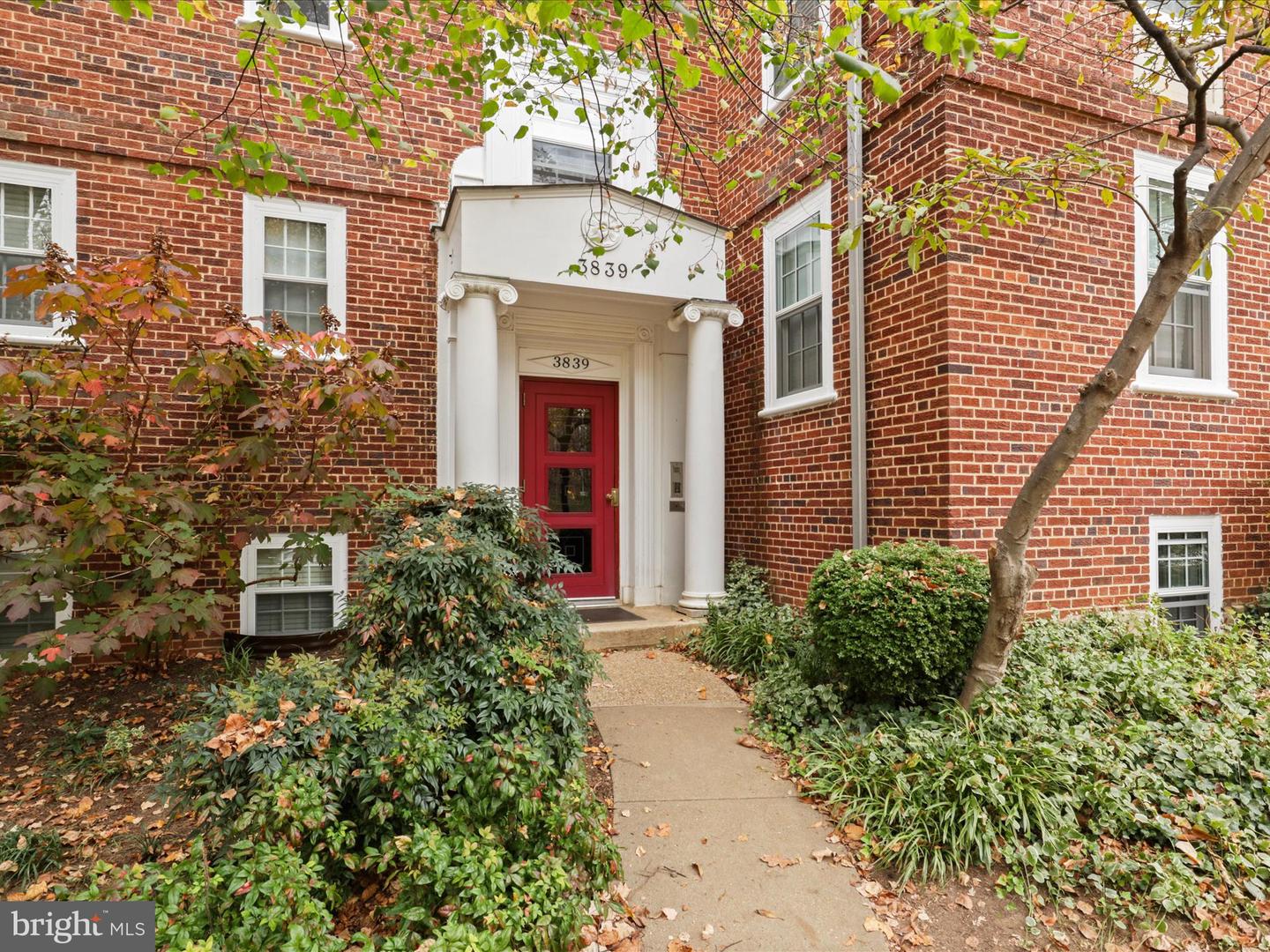 3839 RODMAN ST NW #D34, WASHINGTON, District Of Columbia 20016, 1 Bedroom Bedrooms, 1 Room Rooms,1 BathroomBathrooms,Residential,For sale,3839 RODMAN ST NW #D34,DCDC2183700 MLS # DCDC2183700