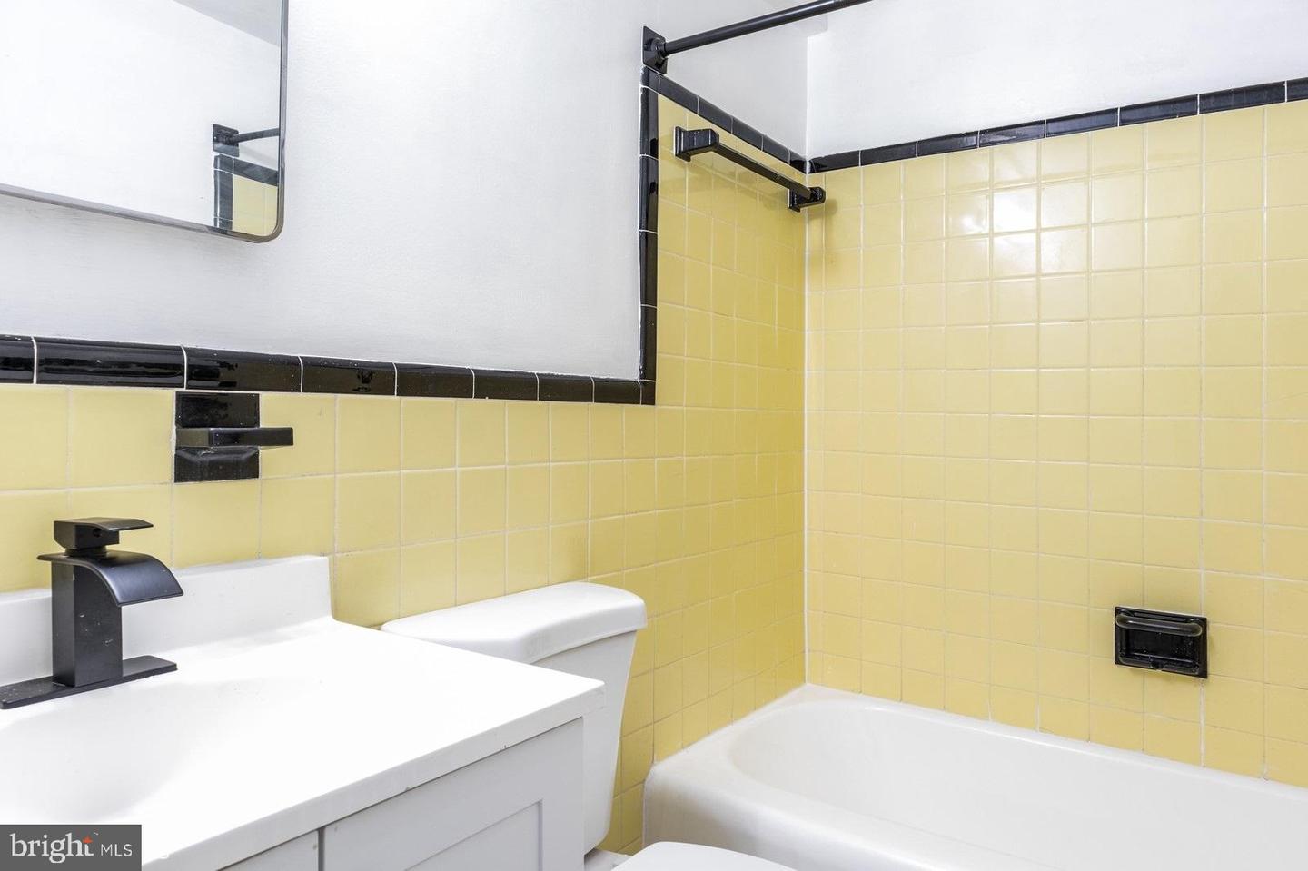 5315 CONNECTICUT AVE NW #406, WASHINGTON, District Of Columbia 20015, 1 Bedroom Bedrooms, ,1 BathroomBathrooms,Residential,For sale,5315 CONNECTICUT AVE NW #406,DCDC2183732 MLS # DCDC2183732