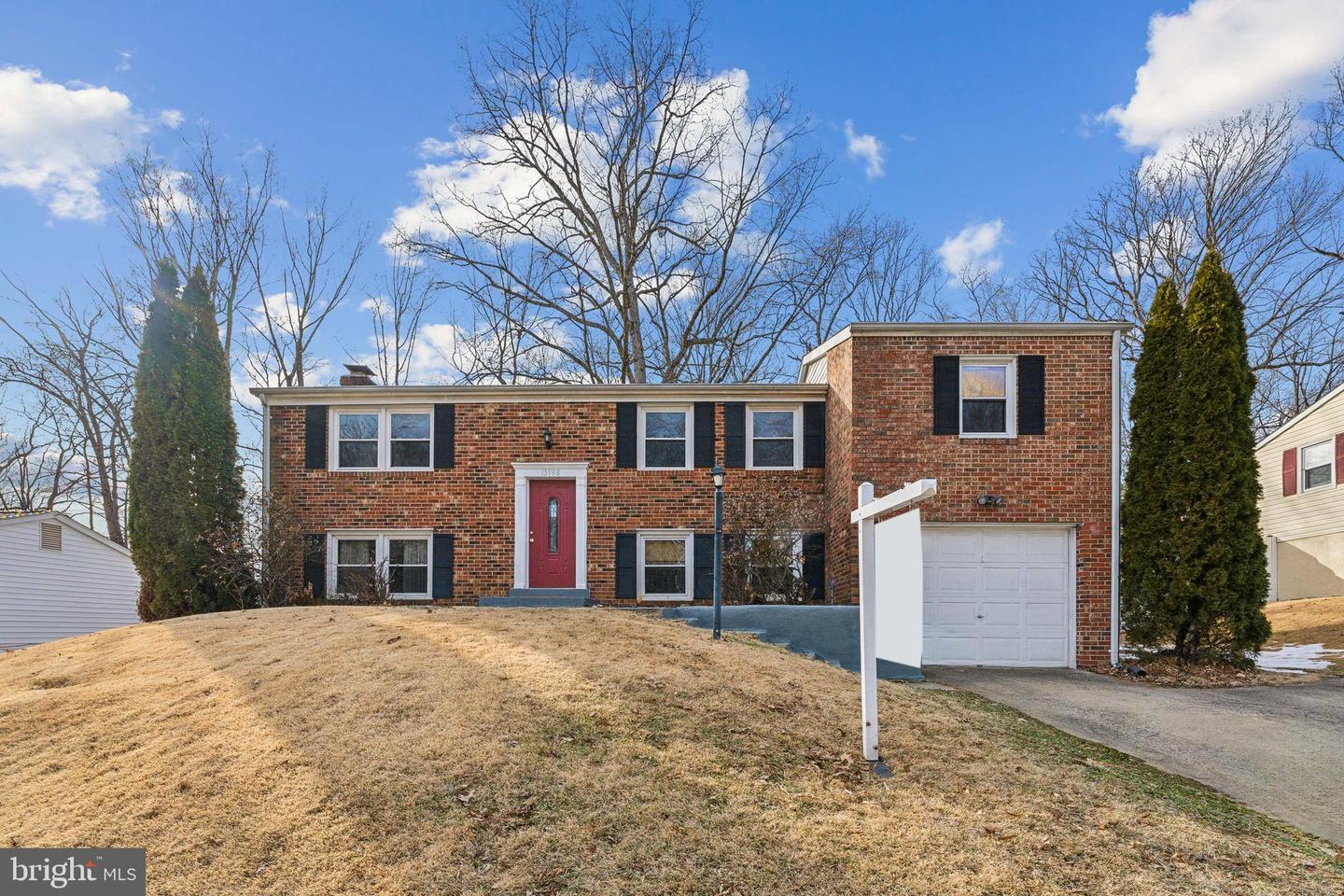 13798 MEADOWBROOK RD, WOODBRIDGE, Virginia 22193, 4 Bedrooms Bedrooms, ,3 BathroomsBathrooms,Residential,For sale,13798 MEADOWBROOK RD,VAPW2087210 MLS # VAPW2087210