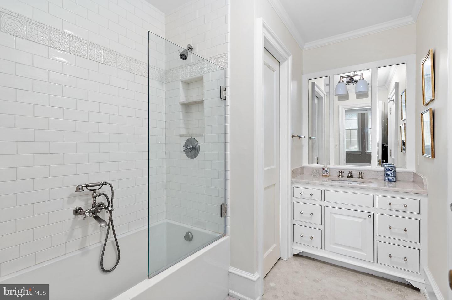 3000 TILDEN ST NW #UNIT ONE-I, WASHINGTON, District Of Columbia 20008, 3 Bedrooms Bedrooms, ,2 BathroomsBathrooms,Residential,For sale,3000 TILDEN ST NW #UNIT ONE-I,DCDC2153162 MLS # DCDC2153162