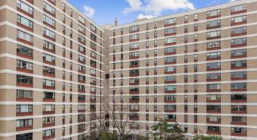 4600 DUKE ST #922, ALEXANDRIA, Virginia 22304, 2 Bedrooms Bedrooms, ,1 BathroomBathrooms,Residential,For sale,4600 DUKE ST #922,VAAX2041532 MLS # VAAX2041532