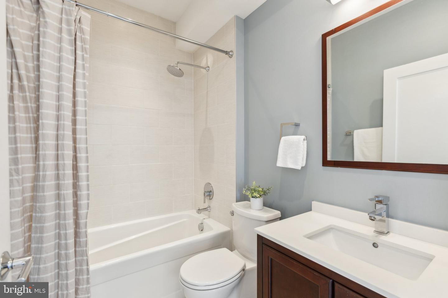 16 17TH ST NE #331, WASHINGTON, District Of Columbia 20002, 2 Bedrooms Bedrooms, ,2 BathroomsBathrooms,Residential,For sale,16 17TH ST NE #331,DCDC2183770 MLS # DCDC2183770