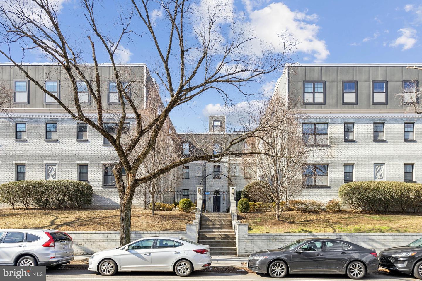 16 17TH ST NE #331, WASHINGTON, District Of Columbia 20002, 2 Bedrooms Bedrooms, ,2 BathroomsBathrooms,Residential,For sale,16 17TH ST NE #331,DCDC2183770 MLS # DCDC2183770