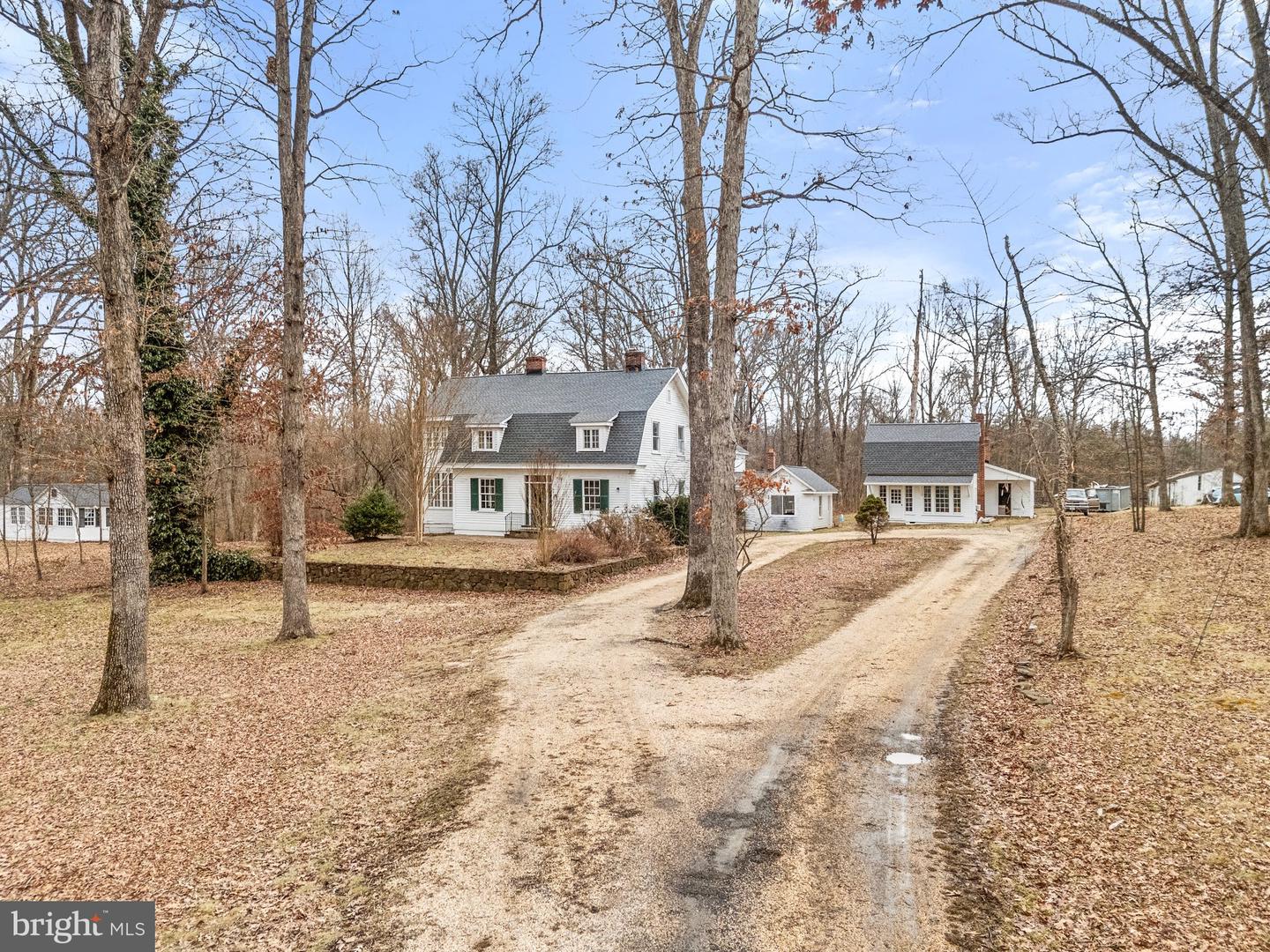 4561 WESTON RD, WARRENTON, Virginia 20187, 6 Bedrooms Bedrooms, ,4 BathroomsBathrooms,Residential,For sale,4561 WESTON RD,VAFQ2015180 MLS # VAFQ2015180