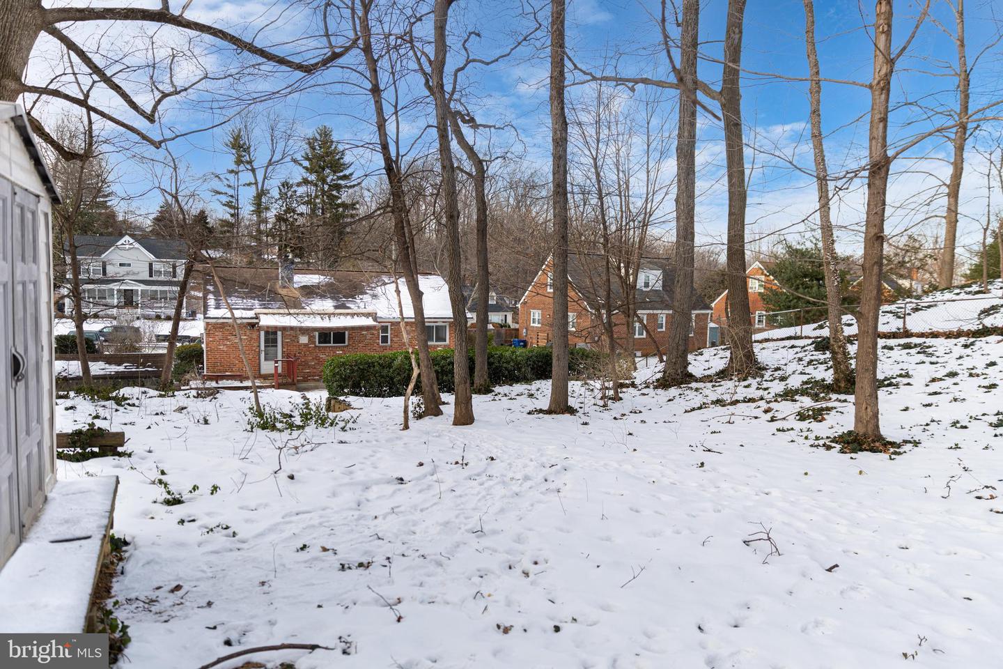 3909 LARCHWOOD RD, FALLS CHURCH, Virginia 22041, 3 Bedrooms Bedrooms, ,2 BathroomsBathrooms,Residential,For sale,3909 LARCHWOOD RD,VAFX2218598 MLS # VAFX2218598