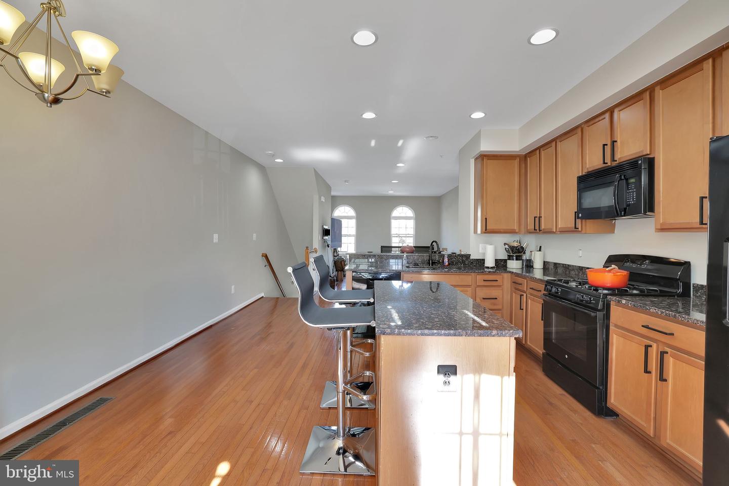 3725 COMMODORE JOSHUA BARNEY DR NE, WASHINGTON, District Of Columbia 20018, 3 Bedrooms Bedrooms, ,3 BathroomsBathrooms,Residential,For sale,3725 COMMODORE JOSHUA BARNEY DR NE,DCDC2175660 MLS # DCDC2175660