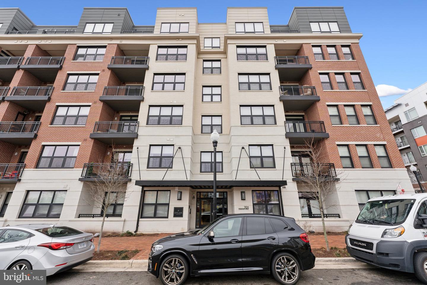 701 SWANN AVE #402, ALEXANDRIA, Virginia 22301, 3 Bedrooms Bedrooms, ,2 BathroomsBathrooms,Residential,For sale,701 SWANN AVE #402,VAAX2041556 MLS # VAAX2041556