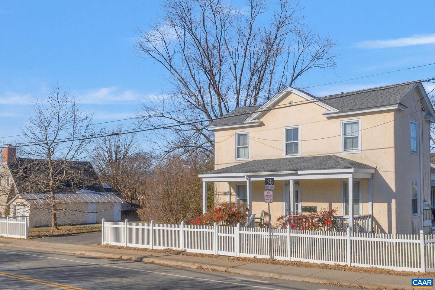 1001 AVON ST, CHARLOTTESVILLE, Virginia 22902, 4 Bedrooms Bedrooms, ,3 BathroomsBathrooms,Residential,For sale,1001 AVON ST,660600 MLS # 660600