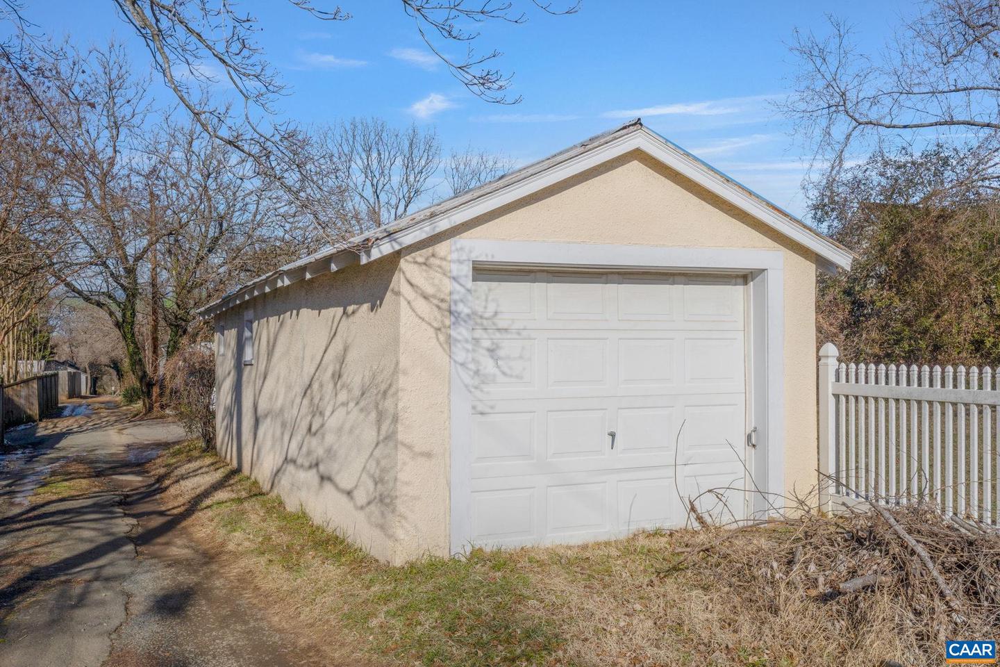 1001 AVON ST, CHARLOTTESVILLE, Virginia 22902, 4 Bedrooms Bedrooms, ,3 BathroomsBathrooms,Residential,For sale,1001 AVON ST,660600 MLS # 660600