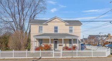 1001 AVON ST, CHARLOTTESVILLE, Virginia 22902, 4 Bedrooms Bedrooms, ,3 BathroomsBathrooms,Residential,For sale,1001 AVON ST,660600 MLS # 660600