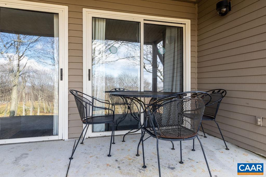 2061 STONE RIDGE CONDOS #2061, WINTERGREEN RESORT, Virginia 22967, 3 Bedrooms Bedrooms, ,3 BathroomsBathrooms,Residential,For sale,2061 STONE RIDGE CONDOS #2061,660604 MLS # 660604