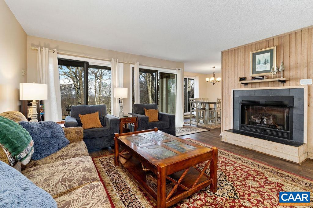 2061 STONE RIDGE CONDOS #2061, WINTERGREEN RESORT, Virginia 22967, 3 Bedrooms Bedrooms, ,3 BathroomsBathrooms,Residential,For sale,2061 STONE RIDGE CONDOS #2061,660604 MLS # 660604