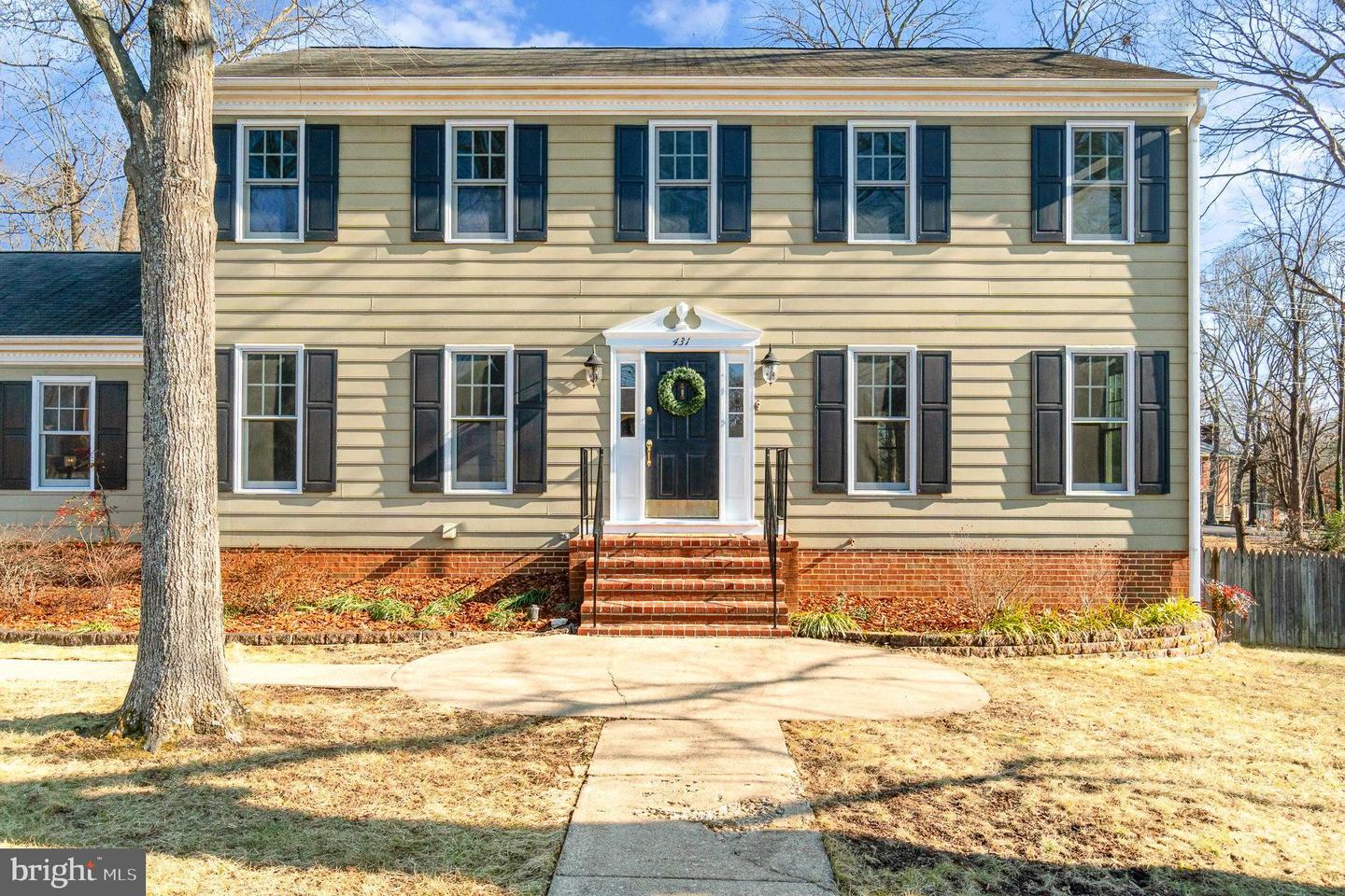 431 COLLINGWOOD DR, FREDERICKSBURG, Virginia 22405, 5 Bedrooms Bedrooms, ,3 BathroomsBathrooms,Residential,For sale,431 COLLINGWOOD DR,VAST2035806 MLS # VAST2035806