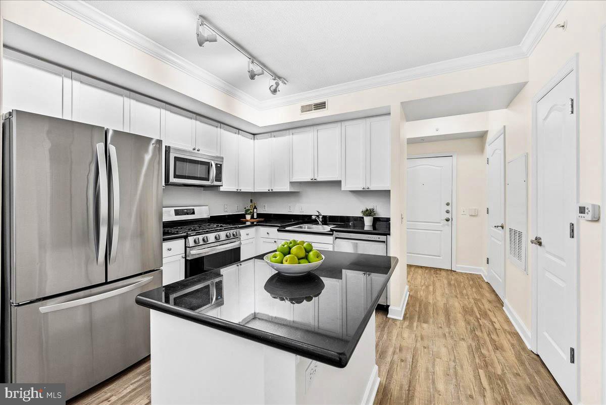 1441 RHODE ISLAND AVE NW #111, WASHINGTON, District Of Columbia 20005, 1 Bedroom Bedrooms, ,1 BathroomBathrooms,Residential,For sale,1441 RHODE ISLAND AVE NW #111,DCDC2183990 MLS # DCDC2183990