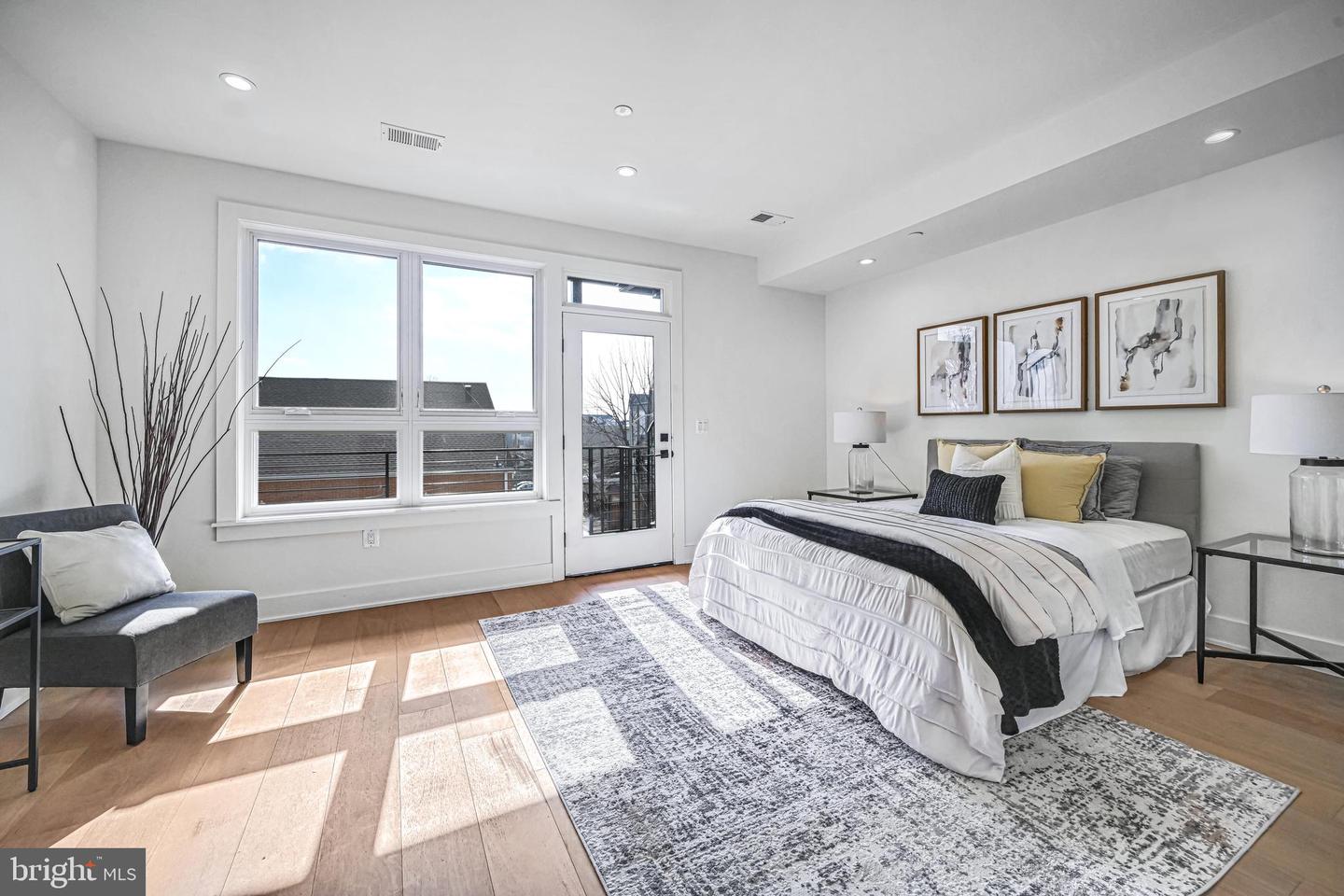 515 M ST NE #1, WASHINGTON, District Of Columbia 20002, 2 Bedrooms Bedrooms, ,2 BathroomsBathrooms,Residential,For sale,515 M ST NE #1,DCDC2183996 MLS # DCDC2183996