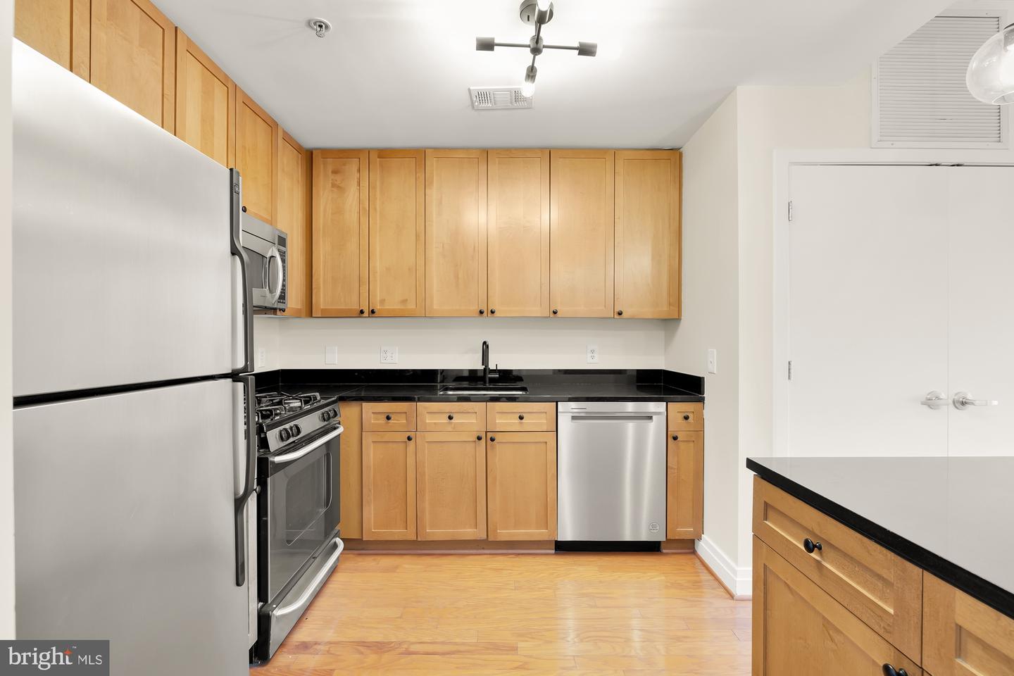 2120 VERMONT AVE NW #308, WASHINGTON, District Of Columbia 20001, 2 Bedrooms Bedrooms, ,2 BathroomsBathrooms,Residential,For sale,2120 VERMONT AVE NW #308,DCDC2172878 MLS # DCDC2172878